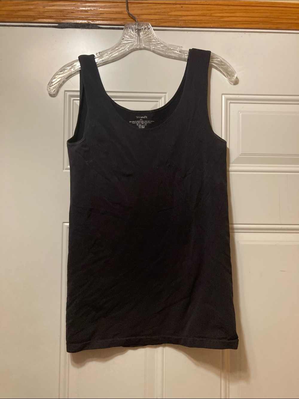 Tahari Women’s Black Scoop Neck Tank‎ Top M/L